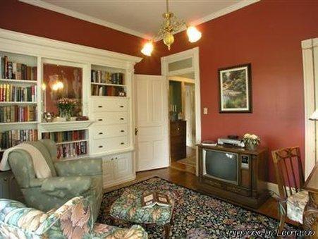 B.F. Hiestand House Bed & Breakfast Marietta Room photo